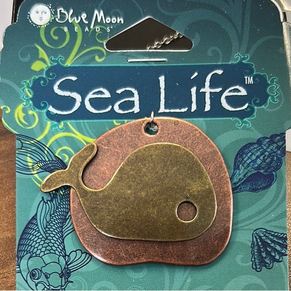 Sea Life Metal Pendant - Brown and Gold E19 - Picture 1 of 1